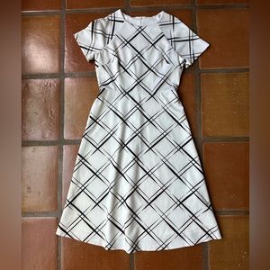 GUC London Times Dress, Size 4